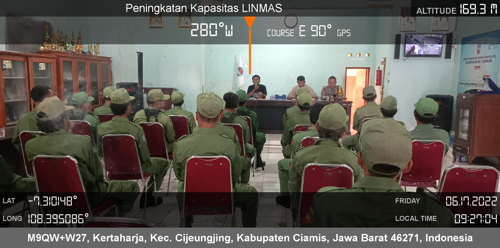 pemberian Biaya Operasional Anggota LINMAS